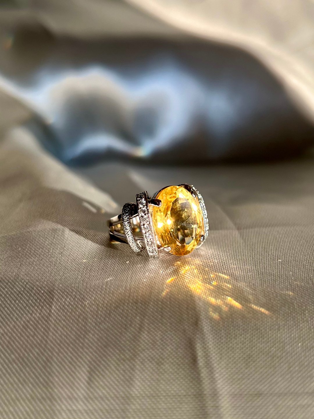 金色黄水晶鸡尾酒戒指 - 戒指 - 半宝石 黄色