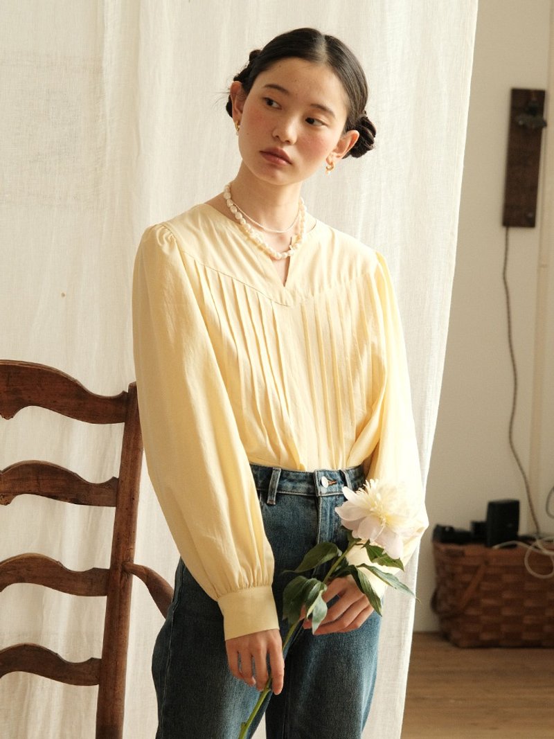 MintCheese 法式复古 度假感奶油黄天丝轻薄长袖衬衫 - 女装衬衫 - 丝．绢 黄色