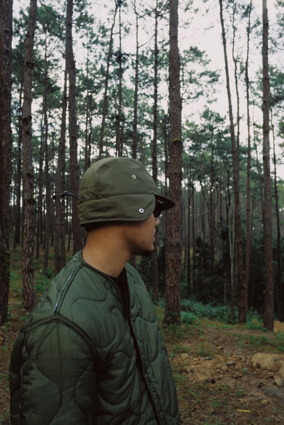 Camping/Hiking nylon cap with Earflap Waterproof - Olive Green Color - 帽子 - 防水材质 绿色
