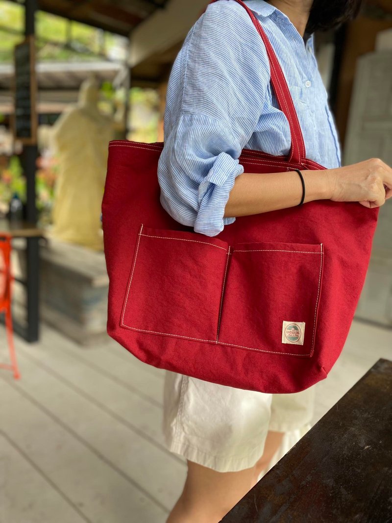 Red Canvas Weekend Tote / Shopping bag / 泰國包包 /泰國設計 - 手提包/手提袋 - 棉．麻 红色