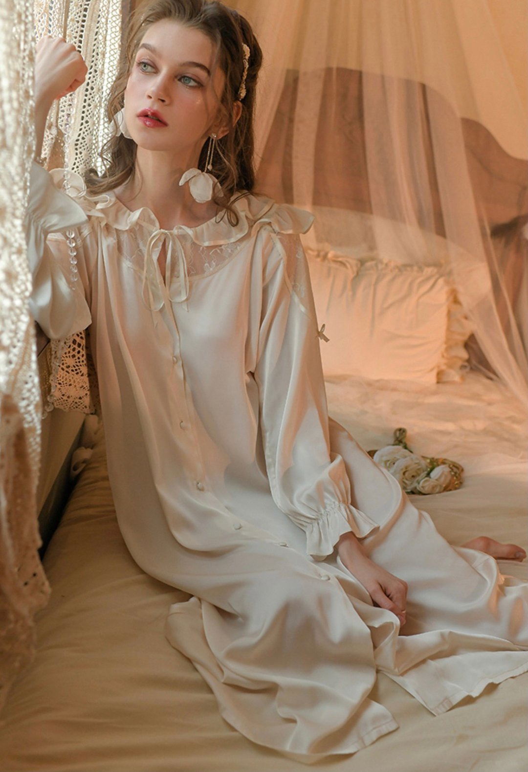 Classic soft satin dress with long sleeves - 居家服/睡衣 - 其他材质 