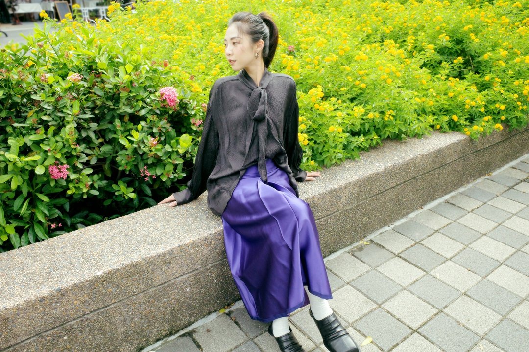 UUIN   _ 黑领巾衬衫 - 女装衬衫 - 丝．绢 黑色