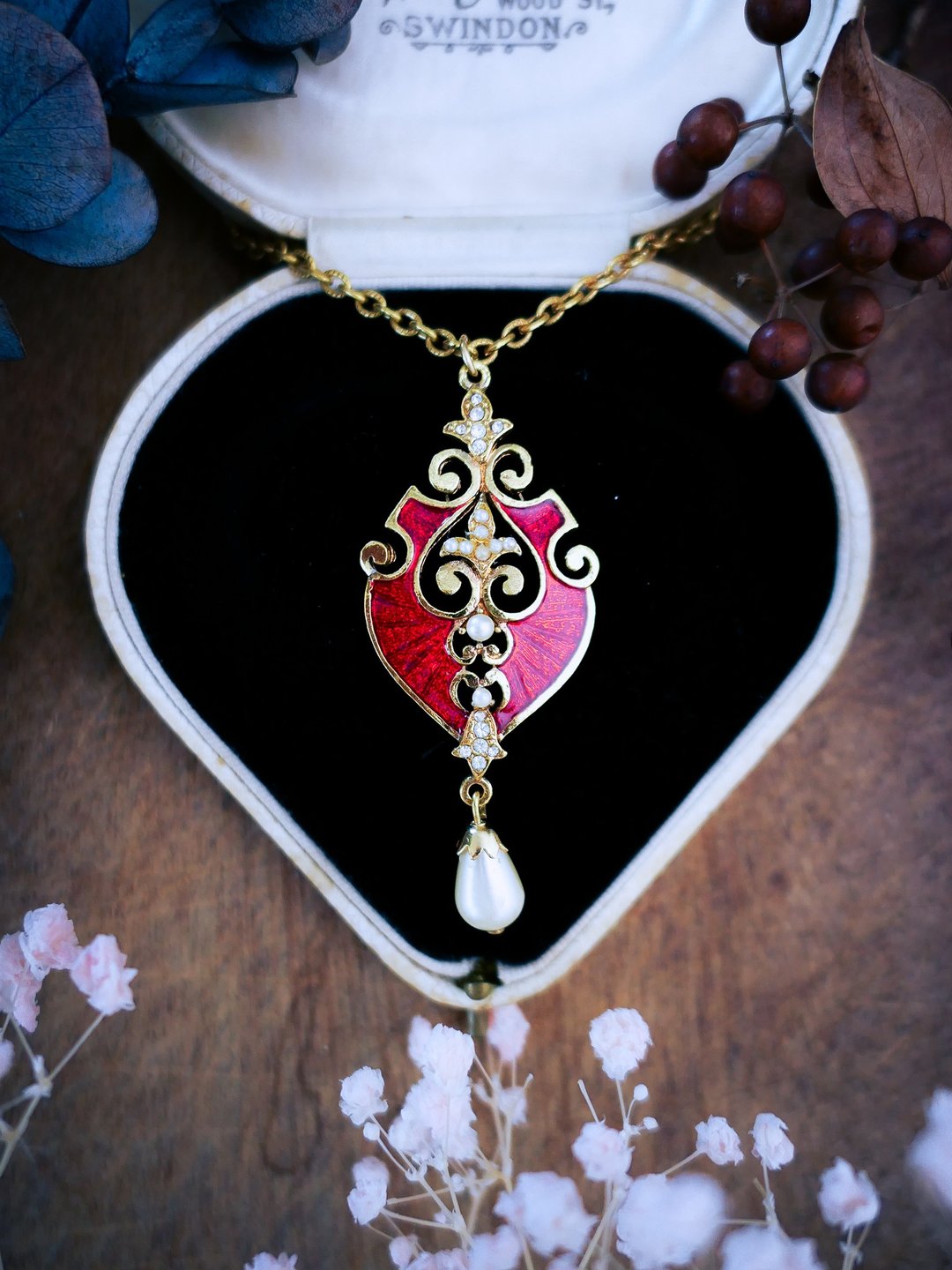 Coro 绻纹鸢尾花红珐琅珍珠项链－美国古董首饰 Vintage Jewelry - 项链 - 珐琅 