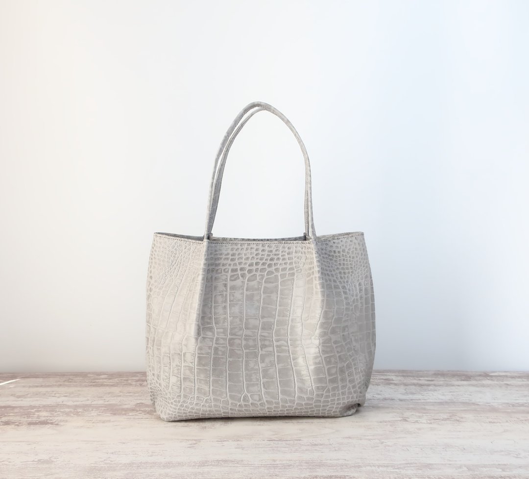 Fluffy tucked tote bag, M size, gray, made-to-order - 手提包/手提袋 - 真皮 灰色
