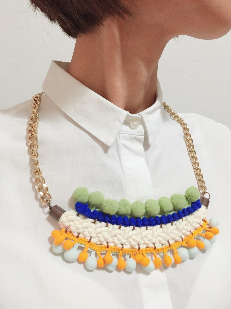 Handcrafted Geometric Pom Pom Necklace - Jadeite - 项链 - 绣线 绿色