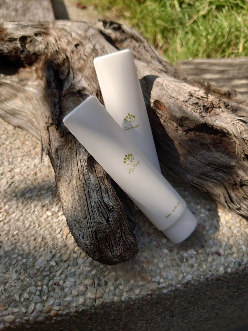 敏感肌卸妆清洁试用组 - 脸部清洁/卸妆用品 - 植物．花 白色