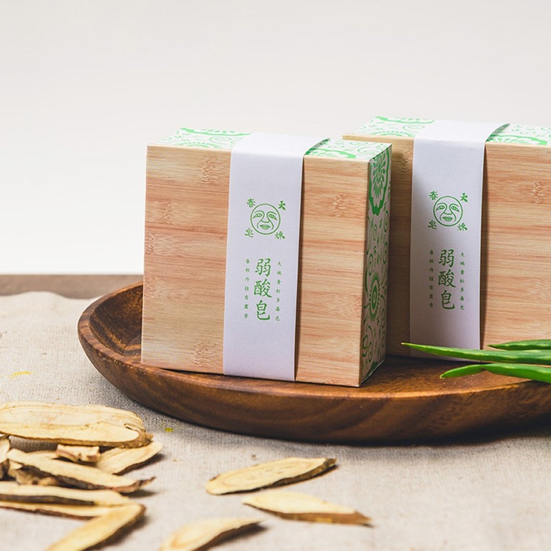 四叶草弱酸皂 . 无皂碱【大春炼皂 DACHUN】120g - 肥皂/手工皂 - 植物．花 绿色