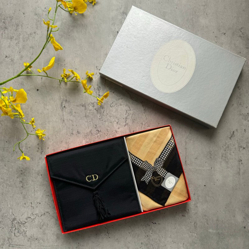 中古未使用品 Christian Dior 化妆包 方巾 礼盒 - 化妆包/杂物包 - 棉．麻 黑色