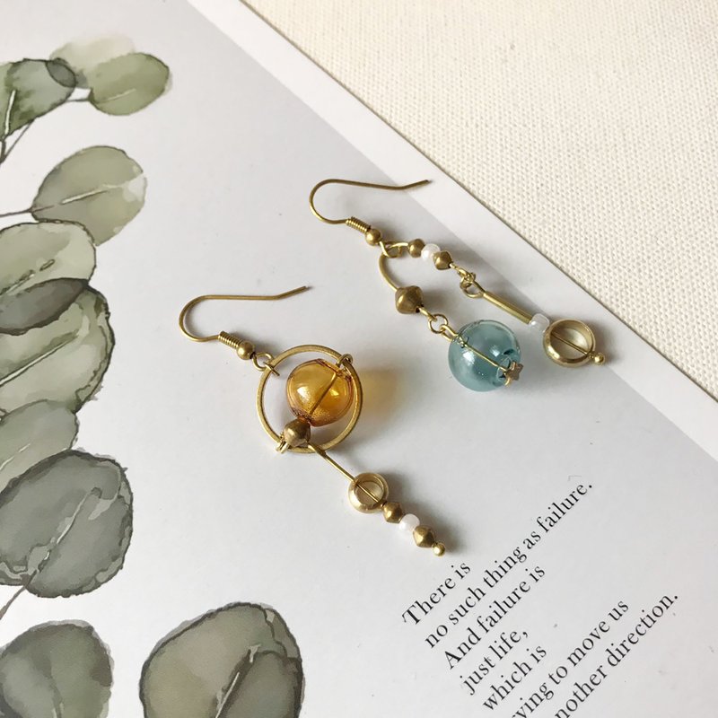 异国泡泡_黄铜耳环_墨绿与橙(可改夹) - 耳环/耳夹 - 玻璃 橘色