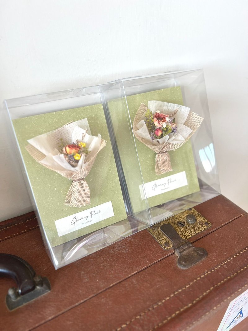 迷你干燥花束心意卡・亮橘草绿 情人节礼盒 - 卡片/明信片 - 植物．花 