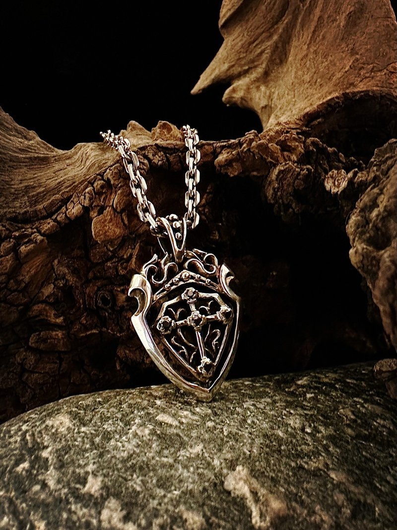 【新品】双面盾 925纯银 坠饰 (不含链) - 项链 - 纯银 银色