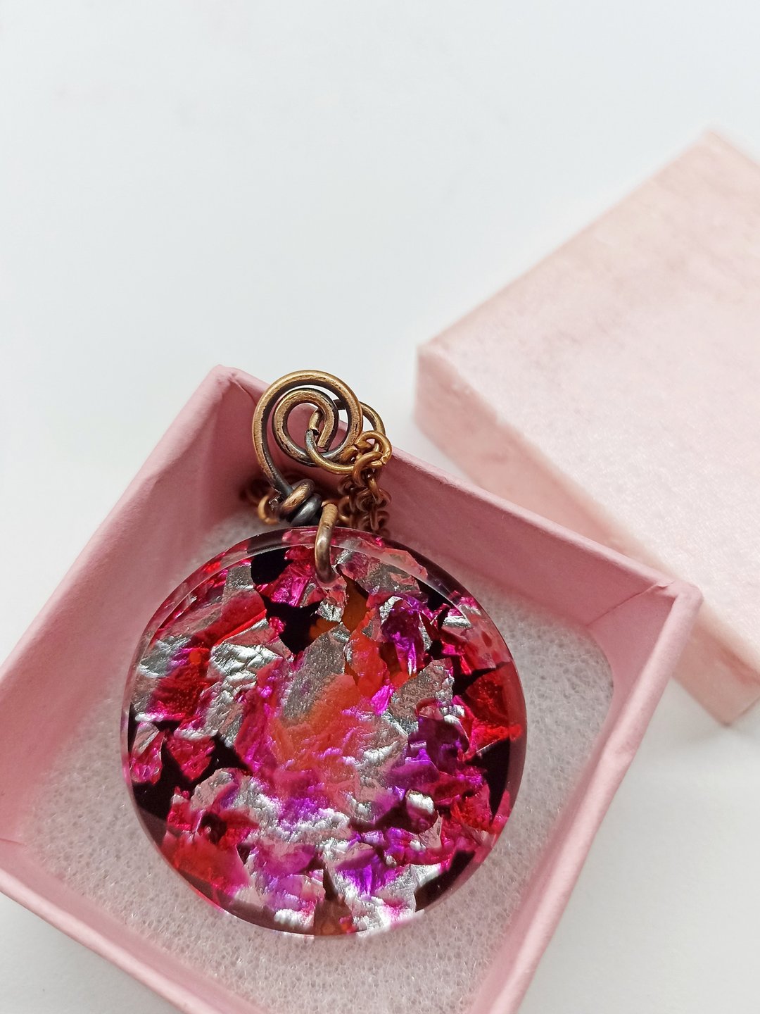Pink resin pendant necklace inspired by Murano glass - 项链 - 树脂 粉红色