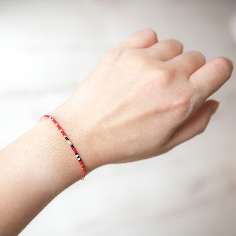 Red cape皇家红 波西米亚风极细可调伸缩手链/项链《小链子会社》BMK021 - 手链/手环 - 棉．麻 红色