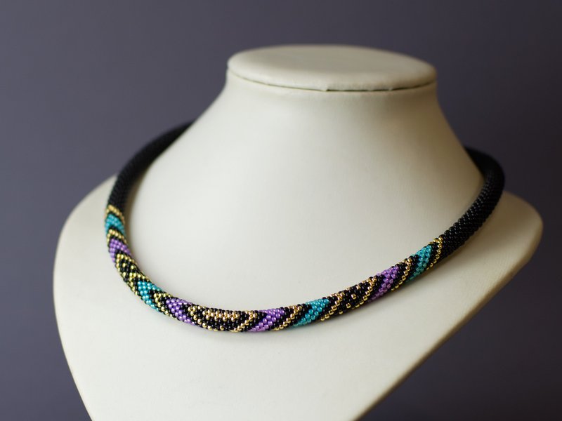 DIY kit for adults, Bead crochet kit necklace, Adult crafts, Diy kit necklace - 编织/刺绣/羊毛毡/裁缝 - 玻璃 多色