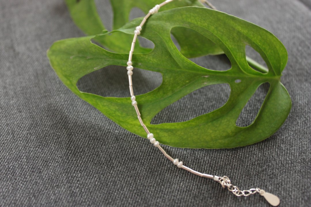 【纯银极细手链】天然淡水珍珠/银管。设计师手作商品 - 手链/手环 - 半宝石 白色