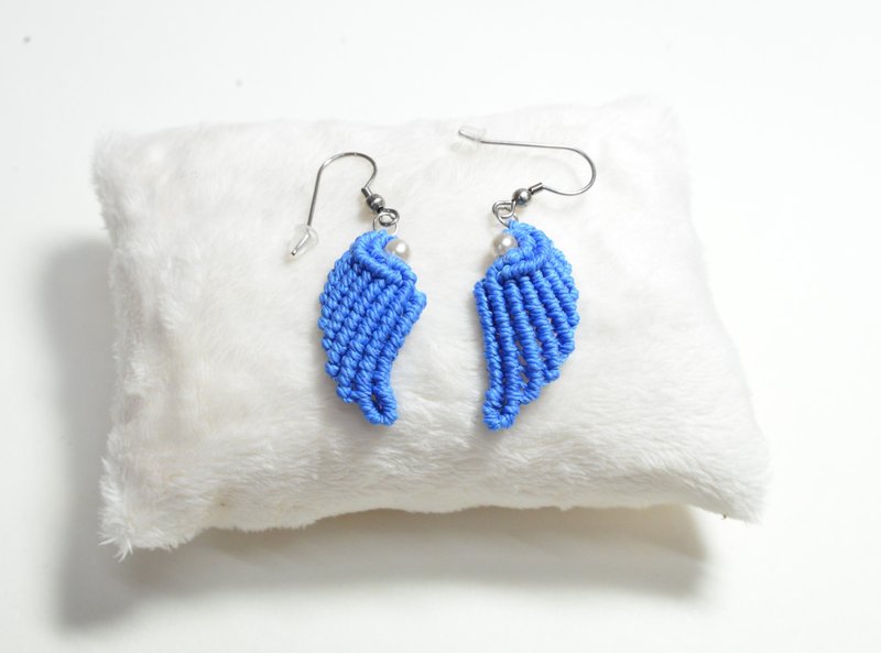 手工编织腊绳贝壳耳环 - 耳环/耳夹 - 聚酯纤维 蓝色