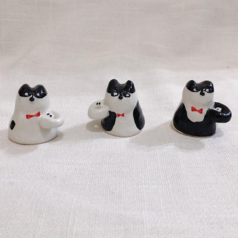 奔驰猫线香座 - 香薰/精油/线香 - 瓷 白色