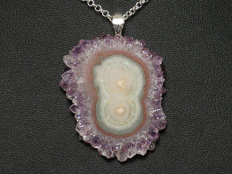 紫水晶钟乳石切片 紫色 丁香 紫罗兰 紫色 晶簇 坠饰项链 - 项链 - 宝石 紫色