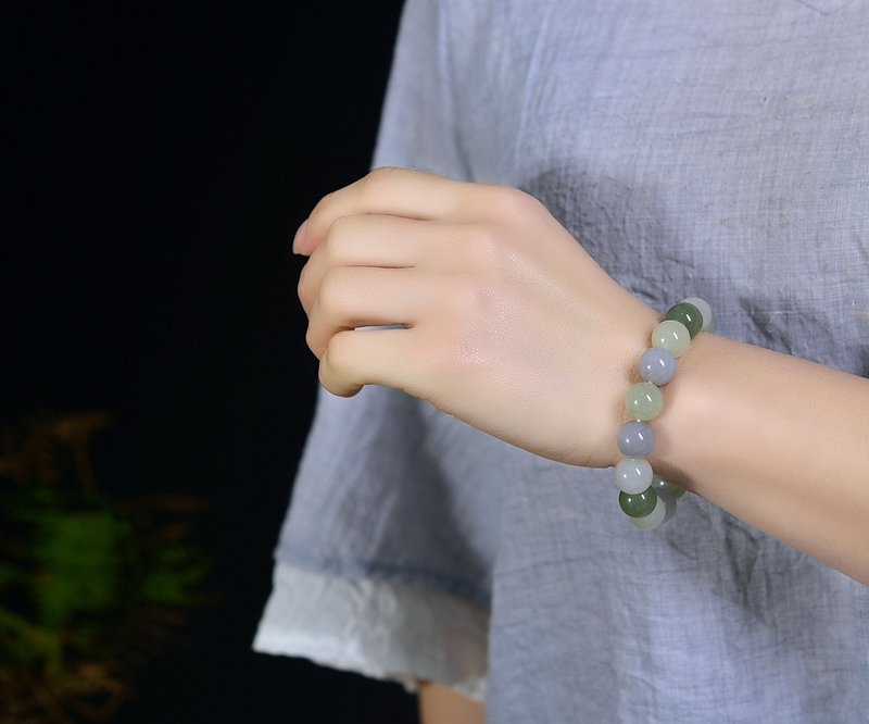 和田玉多宝手链 寓意吉祥如意 雕工精致 上身简单大方 - 手链/手环 - 水晶 