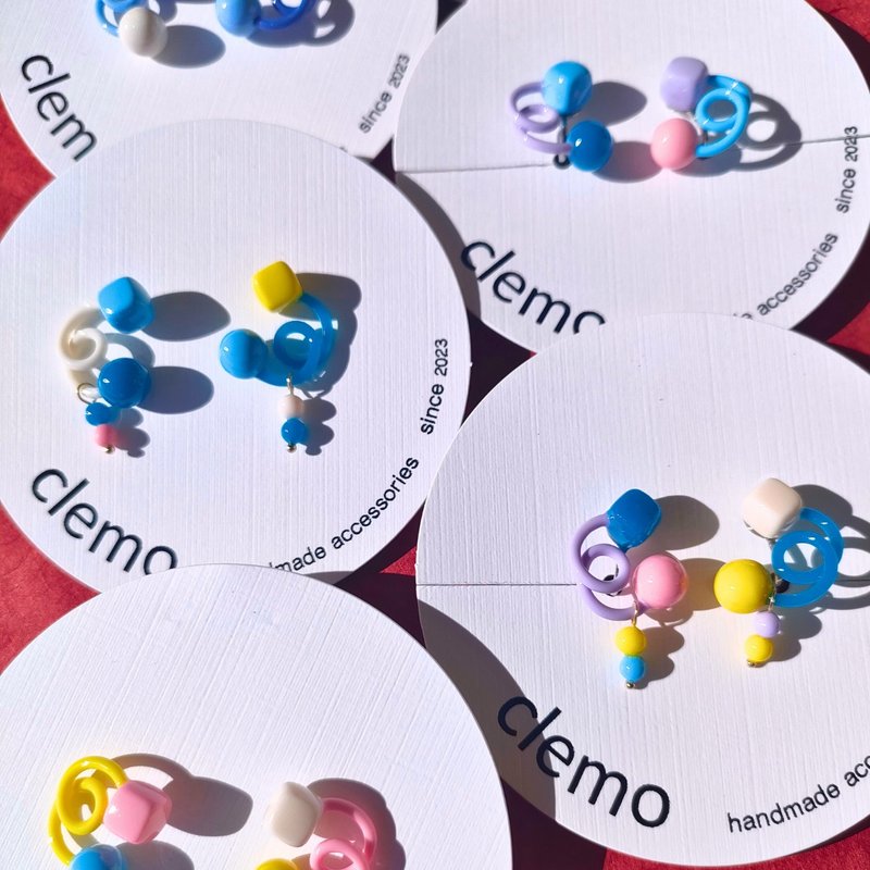 くるりんちょん 糖果蓝【耳针/耳夹】 - 耳环/耳夹 - 其他材质 多色