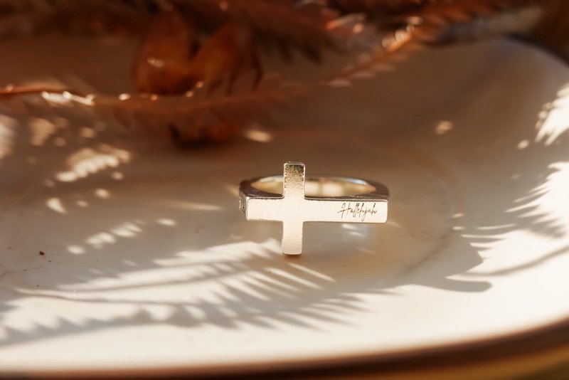 纯银手工十字架戒指 - 戒指 - 其他金属 银色