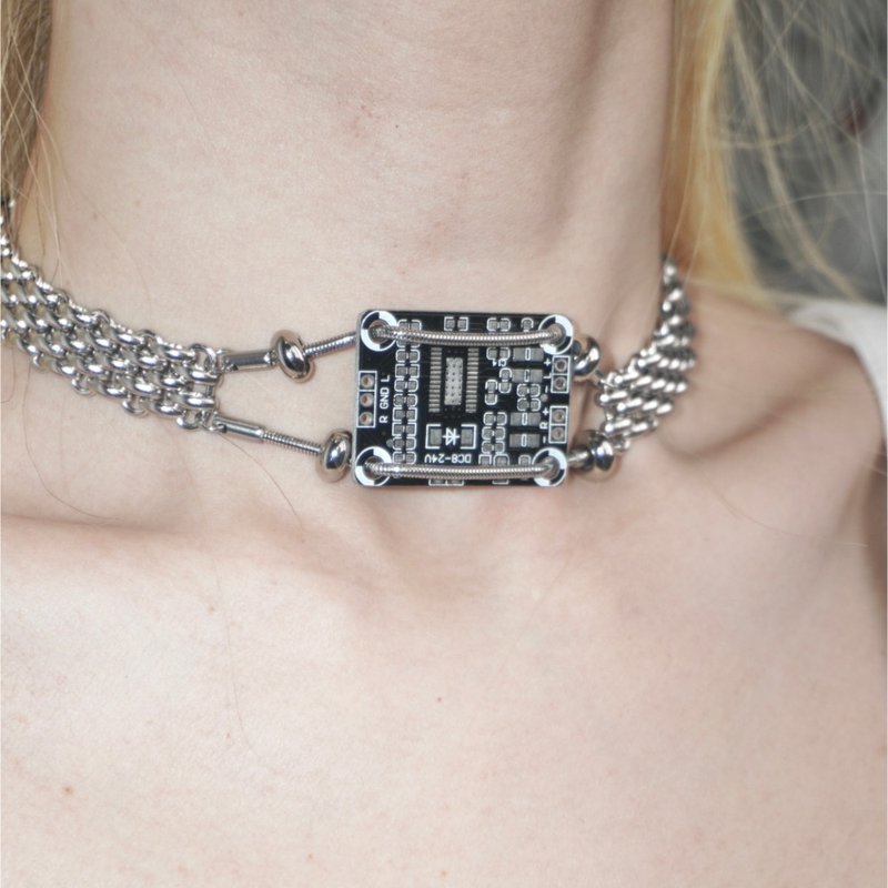 未来科技感黑色电路板钛钢颈链项圈项链颈链颈圈 不分性别 - 颈链 - 其他材质 银色