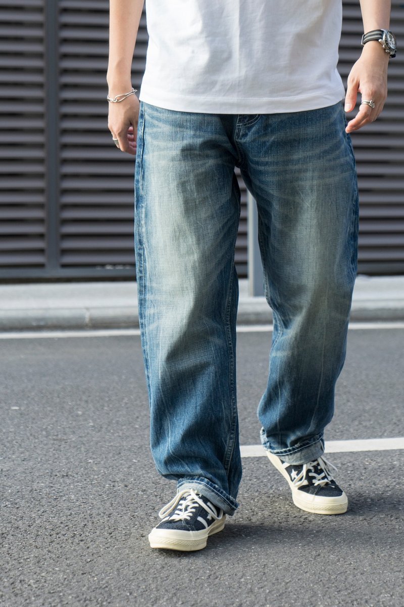 DENIM PANTS 洗水單寧牛仔褲 美式復古休閒寬鬆直筒貓蘇牛仔褲 - 男士长裤 - 棉 