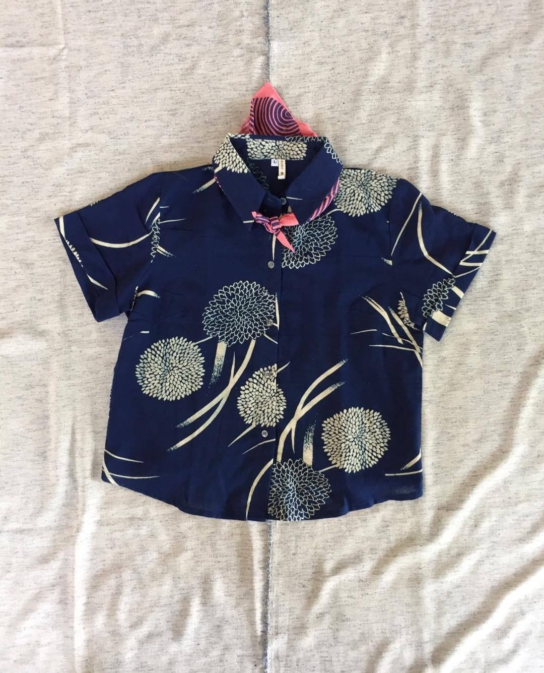 Blue hydrangea cotton shirt - 女装衬衫 - 棉 蓝色