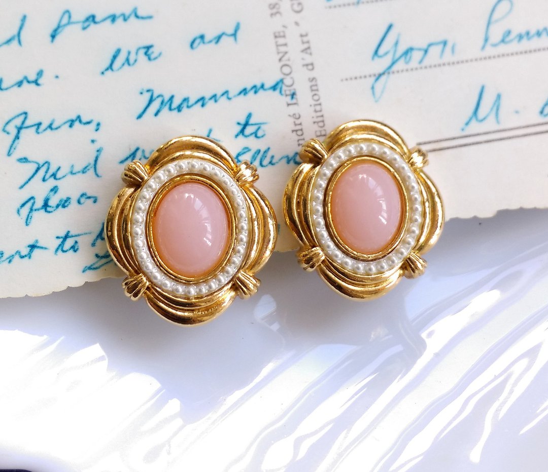 Vintage Jewelry  AVON 柔美浮云 夹式耳环 - 耳环/耳夹 - 其他金属 金色