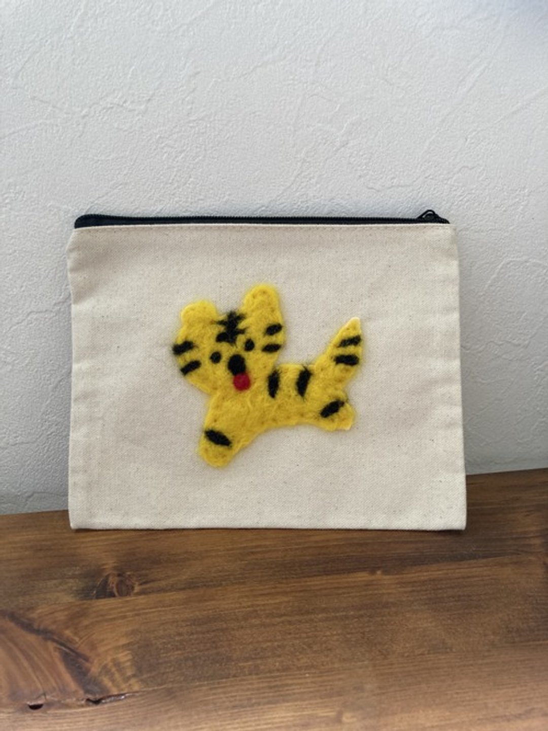 Tiger pouch - 化妆包/杂物包 - 羊毛 