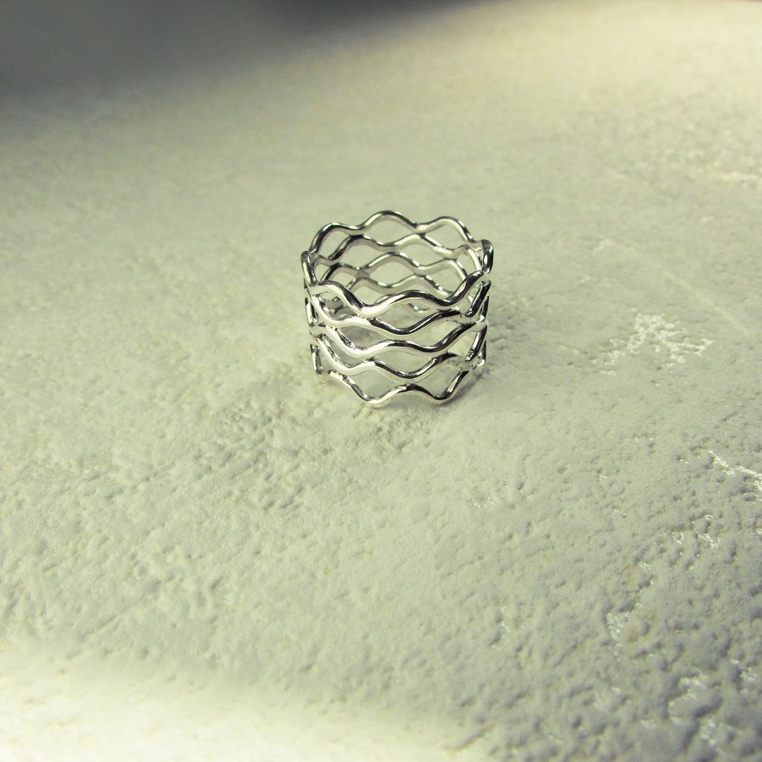 wave a ring_海浪a戒指 | 925银 限量 设计师手作 - 戒指 - 银 银色