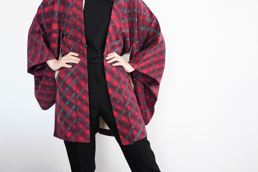 KIMONO 和服 深红色 复古 羽织外套 日本和服 - 女装休闲/机能外套 - 丝．绢 红色
