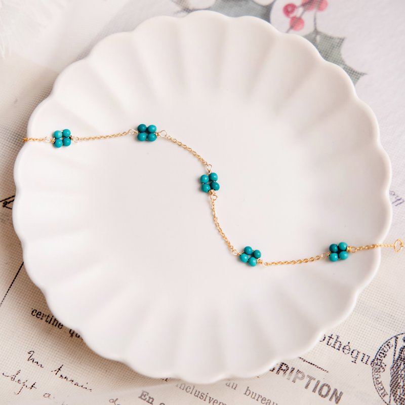 正能量 x 绿松石 诞生石 黄铜镀18K【初见花语】手链 - 手链/手环 - 宝石 