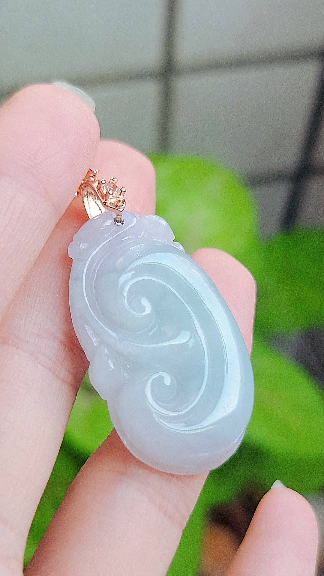 缅甸a货翡翠梦幻冰春彩天空蓝紫色厚装如意40mm吊坠 - 项链 - 玉石 