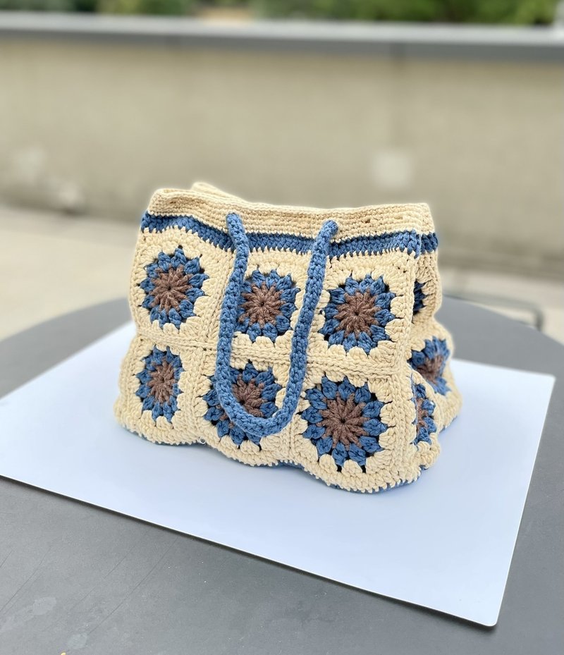 祖母格花片手挽单肩两用托特包 - 手提包/手提袋 - 棉．麻 多色