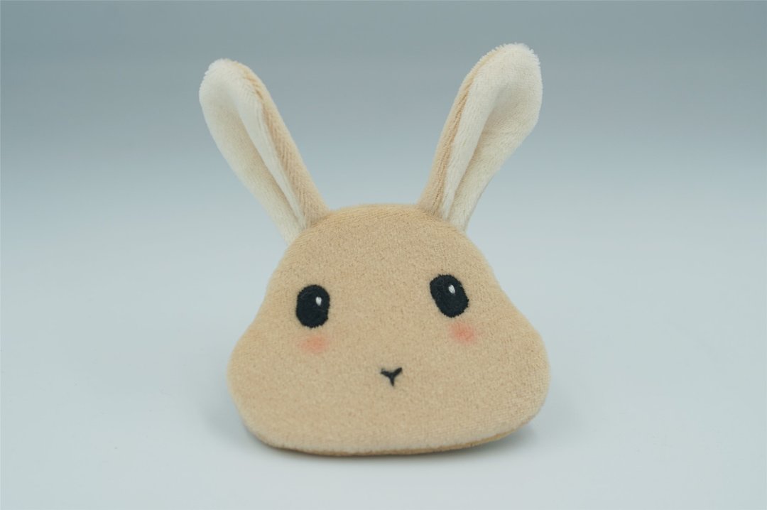 Bucute肥肥兔护身符.御守套.平安符袋/宝宝专用/手工制作/ - 满月礼盒 - 聚酯纤维 卡其色
