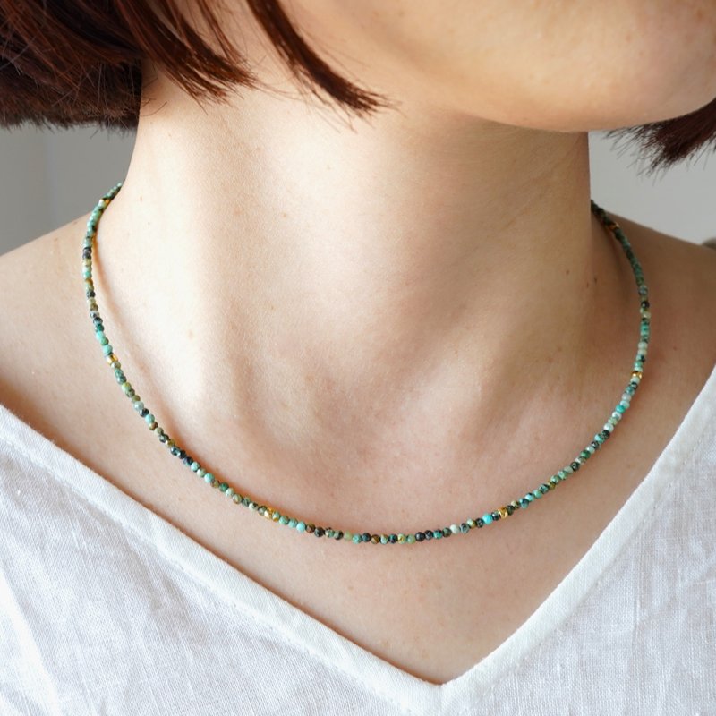 【14kgf】极简主义者 极小细链 天然石非洲绿松石项链 护身符饰品 - 项链 - 半宝石 绿色