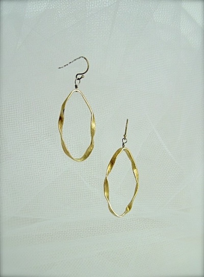 Ring earrings - 耳环/耳夹 - 其他金属 金色