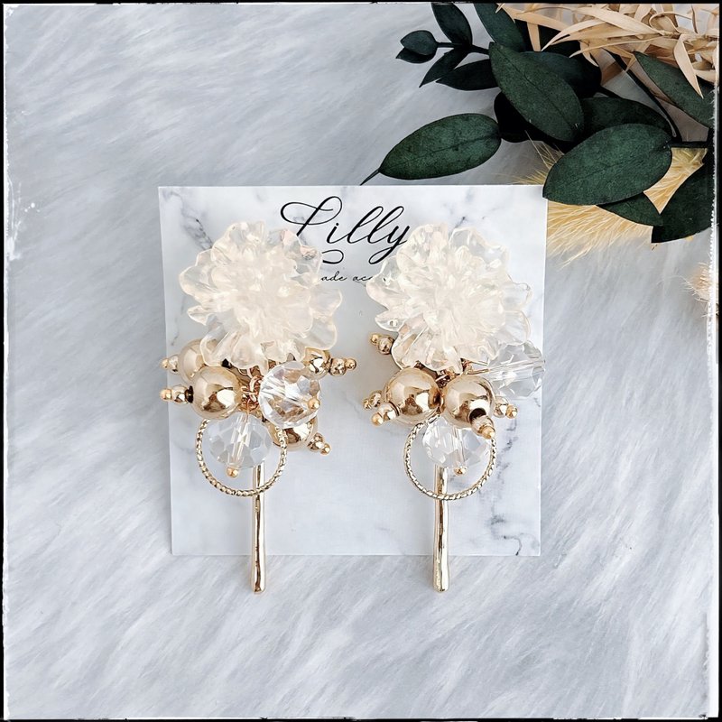 华丽的耳针，配有透明的花形金和摆动的圆条 - 耳环/耳夹 - 绣线 金色