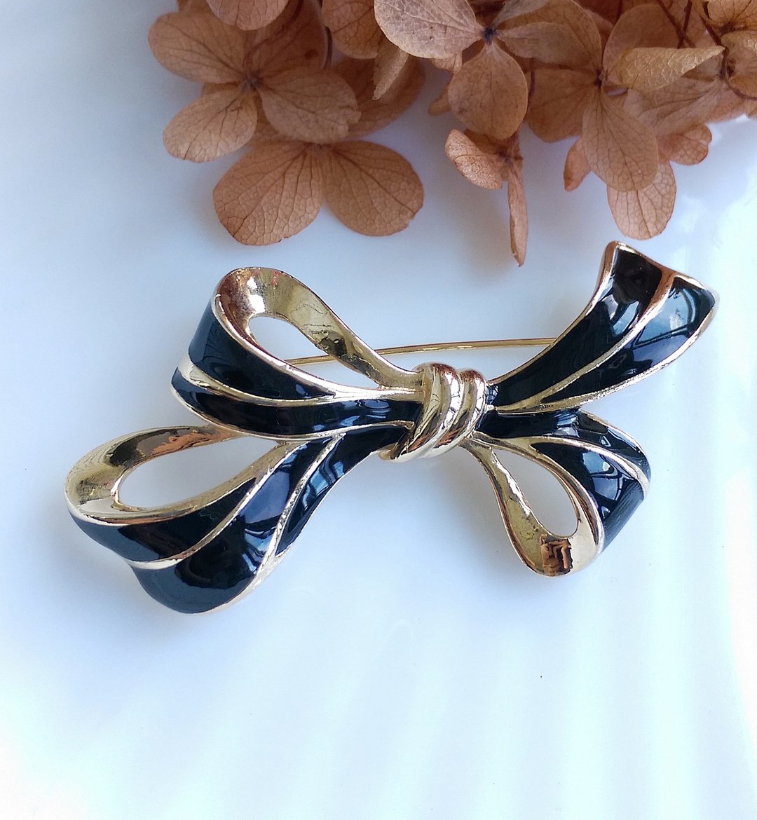 Vintage Jewelry 西洋古董饰品 黑色调  缎带 蝴蝶结  别针 - 徽章/别针 - 其他金属 金色