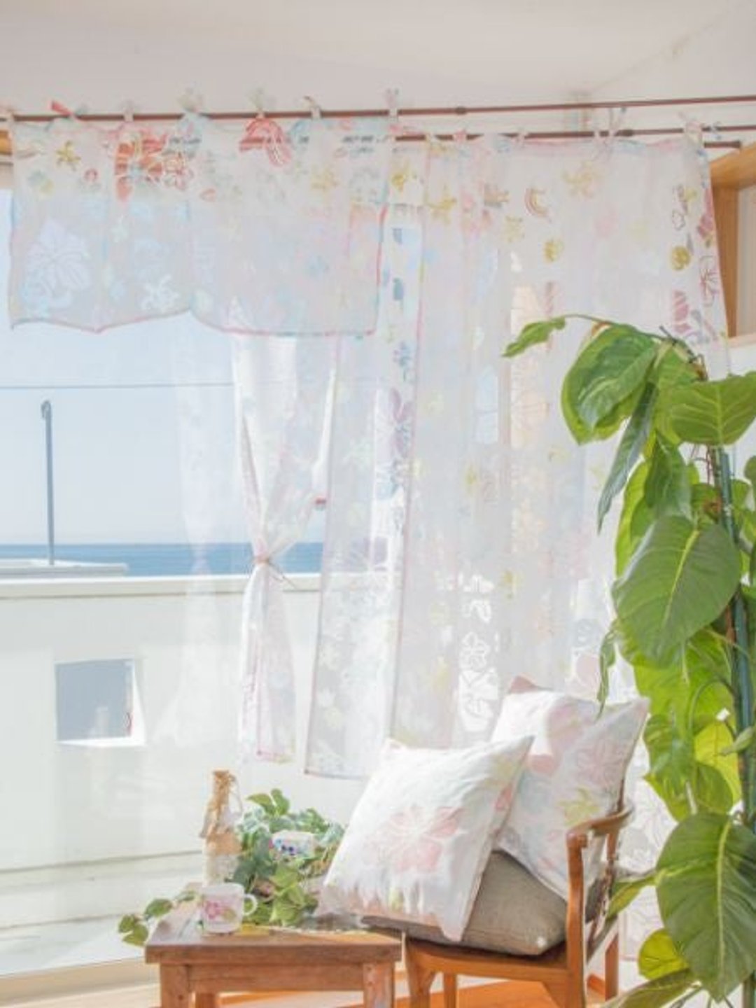 Hawaiian Moeif Sheer Curtain - 门帘/门牌 - 其他材质 