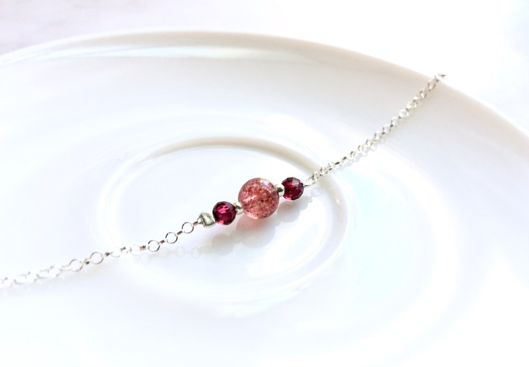 Ops Crystal Garnet bracelet-草莓晶/细致/极细/纯银/桃花/石榴 - 手链/手环 - 宝石 粉红色