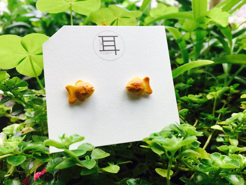 star ornaments 星饰【鲷焼き/鲷鱼烧耳环 】黏土手工设计/饰物礼物/耳环饰品 - 耳环/耳夹 - 粘土 咖啡色