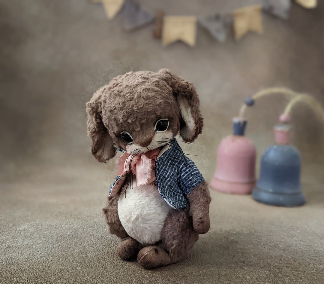 Cacao Brown Small artist Teddy Bunny. Collectible Handmade OOAK stuffed toy. - 玩偶/公仔 - 其他材质 咖啡色