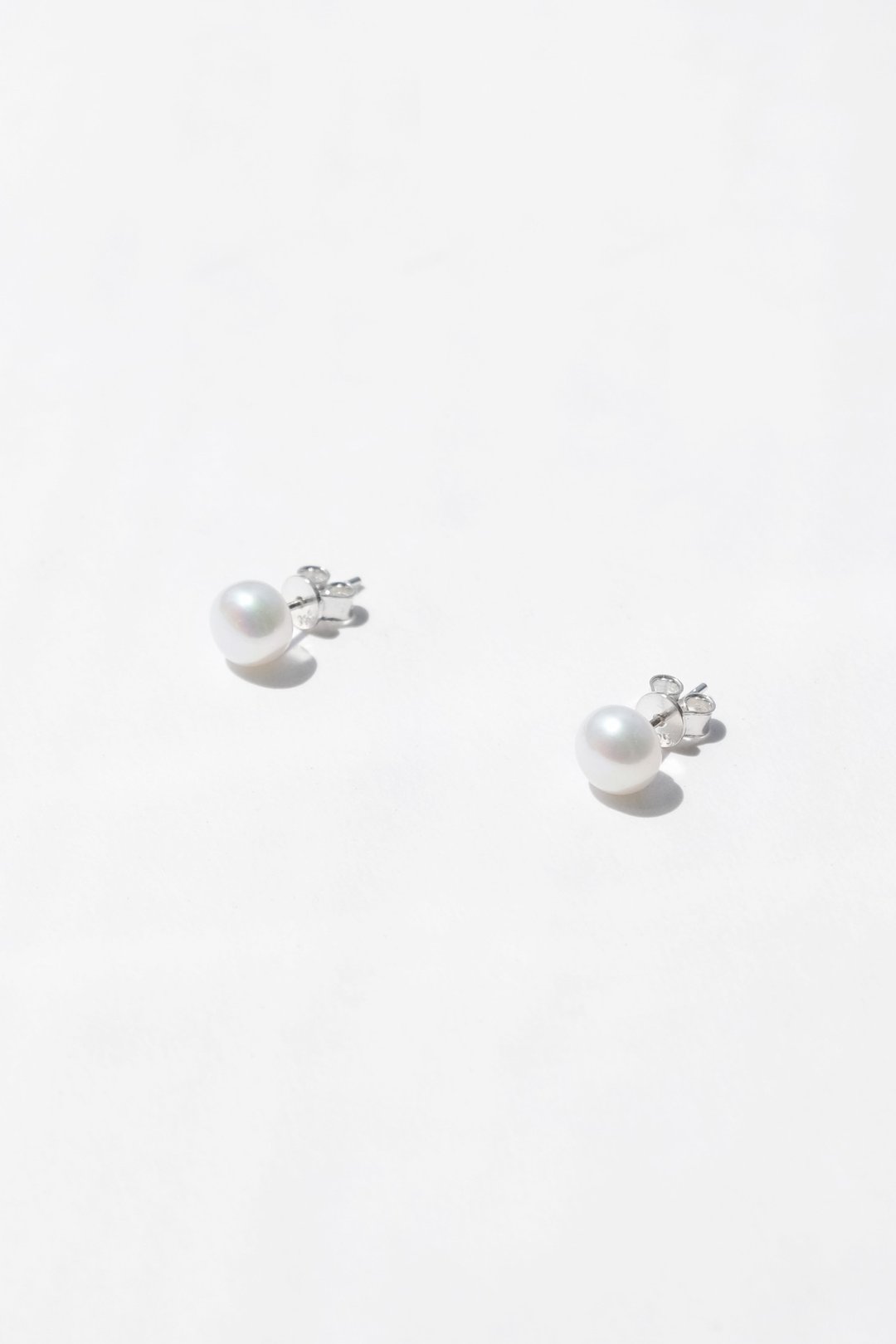 Perla Earring  经典珍珠耳饰 - 耳环/耳夹 - 珍珠 白色