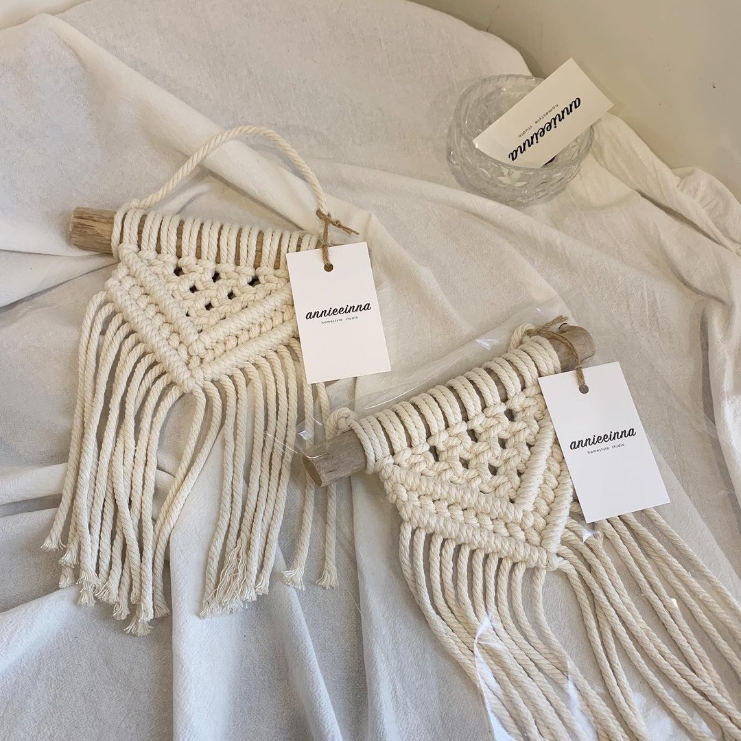 Macrame 编织 原木 三角 简约 自然 吊饰 中型挂饰 - 摆饰 - 棉．麻 白色