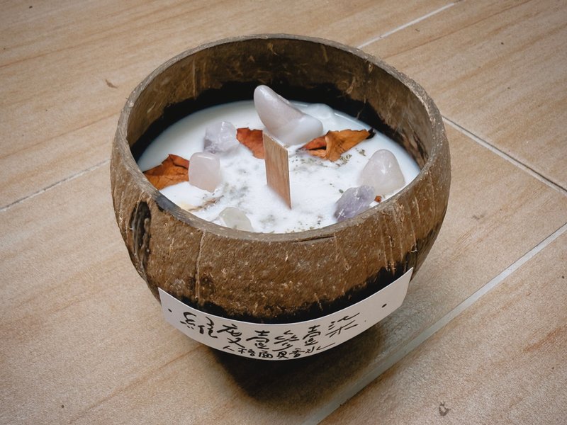 大地心灯・椰壳能量蜡烛 - 蜡烛/烛台 - 环保材料 多色