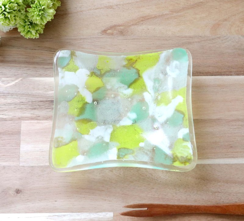 小玻璃板/森林里的涟漪 - 浅碟/小碟子 - 玻璃 绿色