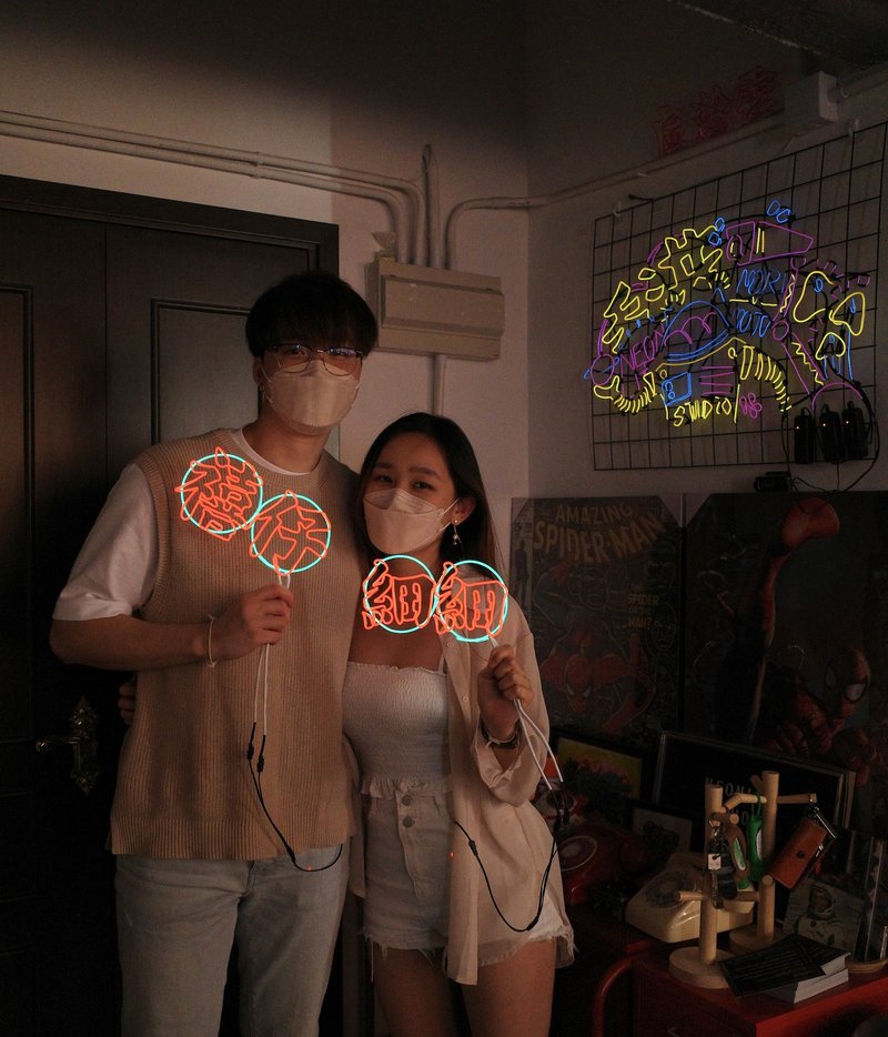 neonlitehk /霓虹灯工作坊-两字中文/ 一人成班 - 其他 - 塑料 