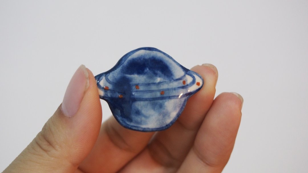 Space brooch - 胸针 - 防水材质 